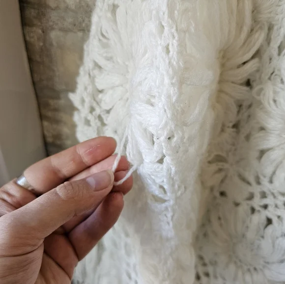 Vintage Handcrafted Crochet Flower Shall / Beach Cover-up - Picture 4 of 5